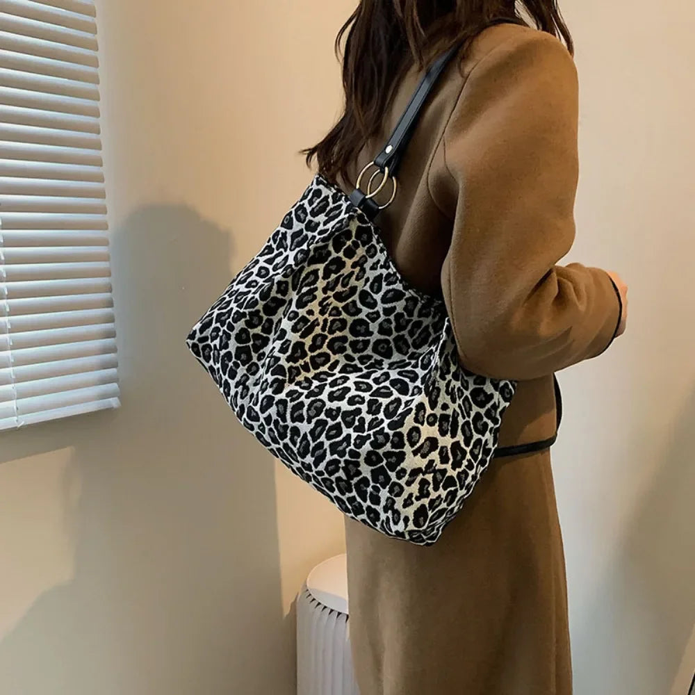 Noir Sauvage Tote