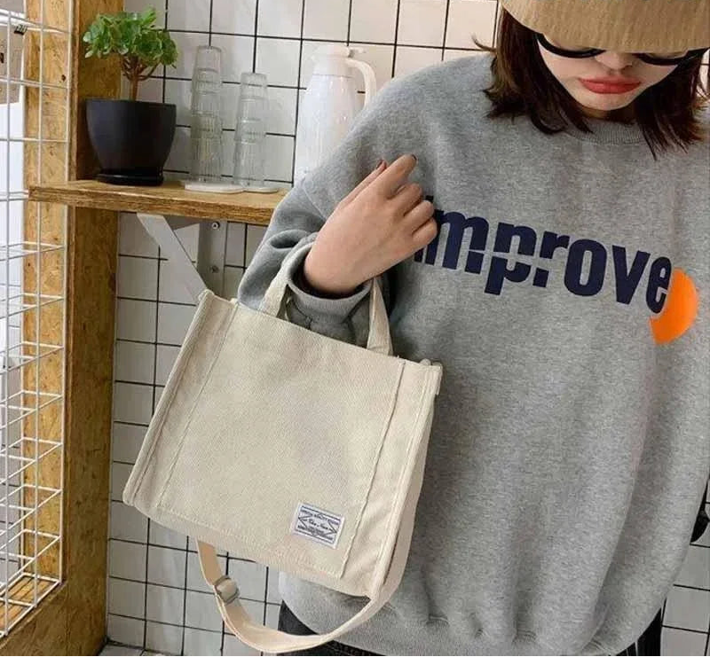 AVENELLE Shoulder Bag